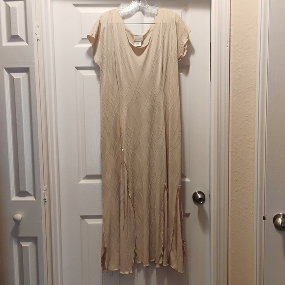 Vintage Linda Lundstrom Creme Patterned Textured Long Dress Maxi Size 16 - Picture 1 of 9